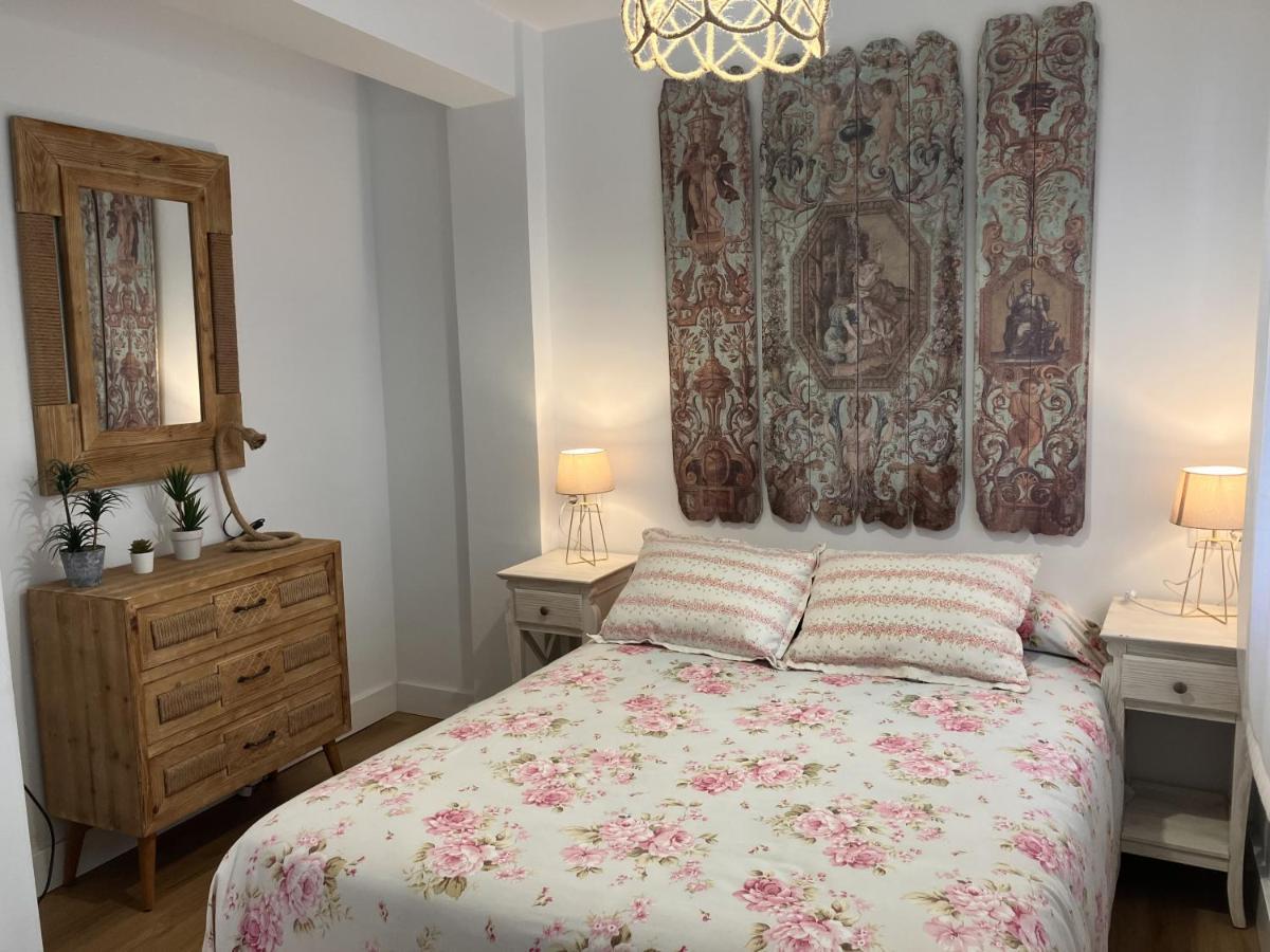 Moderno Apartamento En Casco Historico Sewilla Zewnętrze zdjęcie