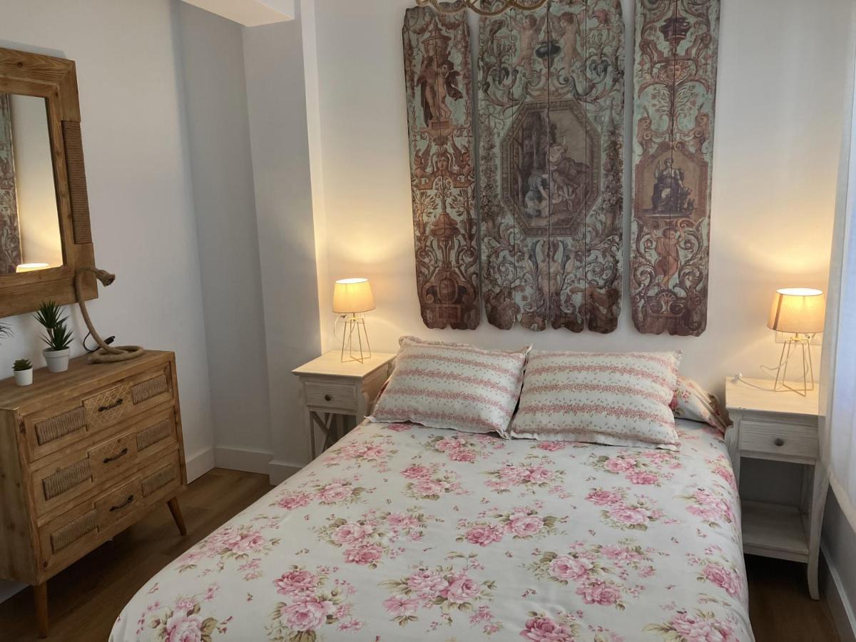 Moderno Apartamento En Casco Historico Sewilla Zewnętrze zdjęcie