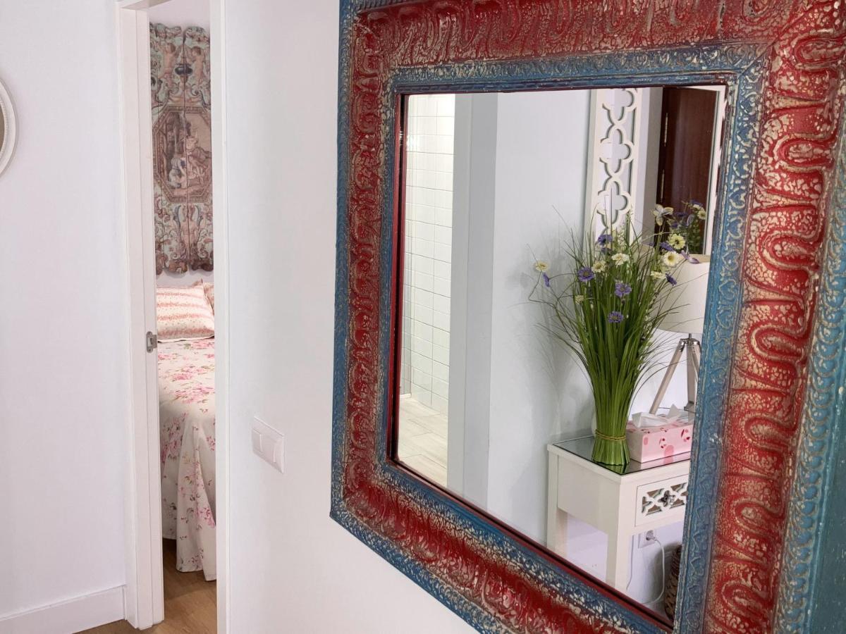Moderno Apartamento En Casco Historico Sewilla Zewnętrze zdjęcie